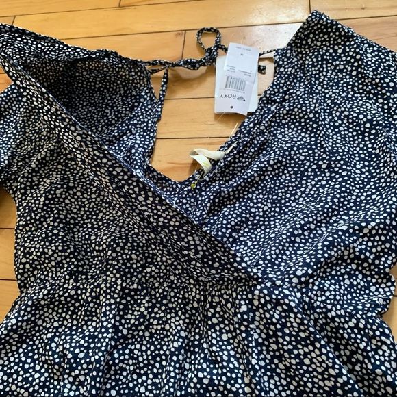 NWT Roxy Blind Dreams Dress Long Flare Sleeve Poka dot V Neck Size Medium - Picture 8 of 15